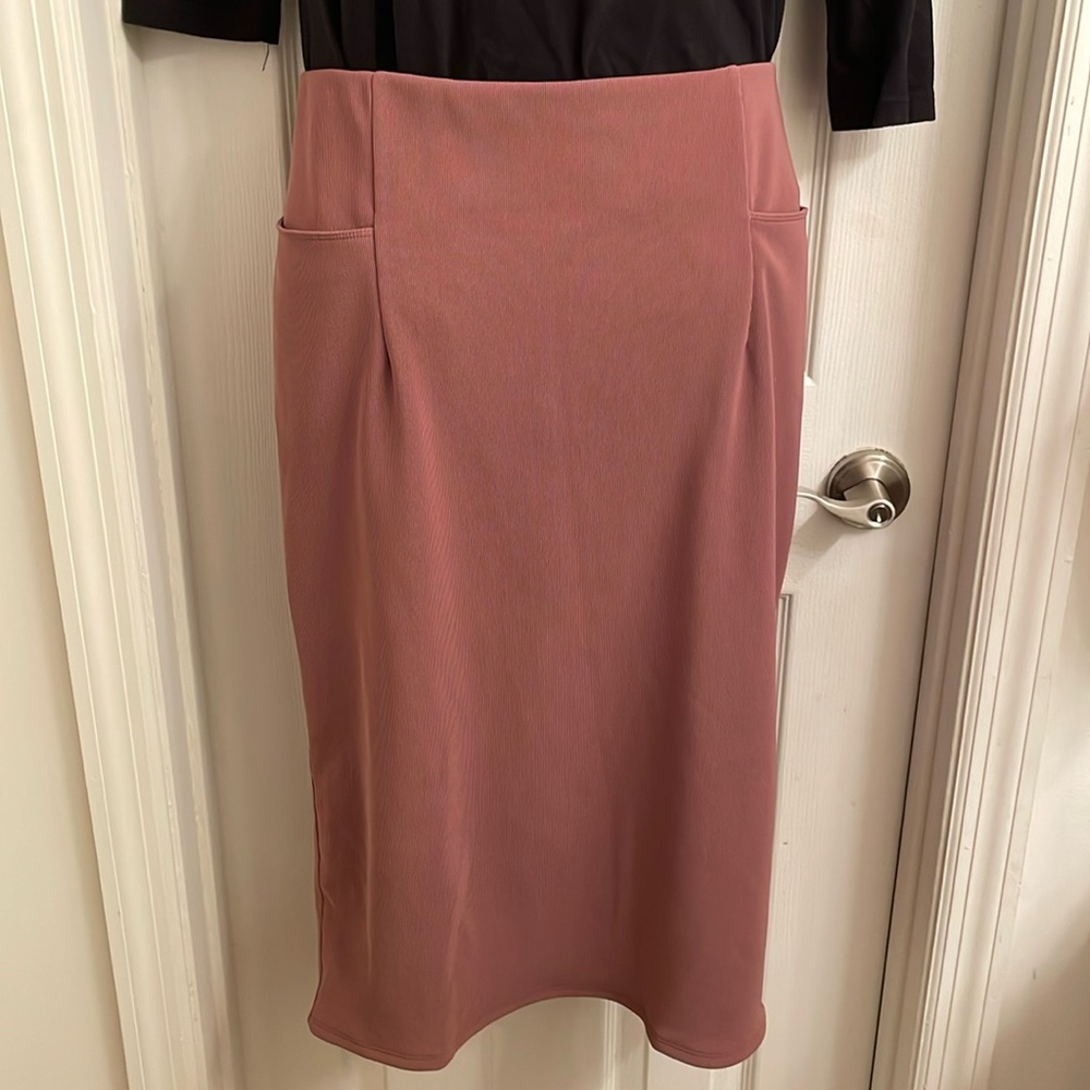 Snoga Perfect Pencil Modest Skirt Mauve Sz L
